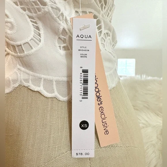 NWT XS White Lace Eyelet Embroidery Aqua Crop Top - Picture 4 of 7